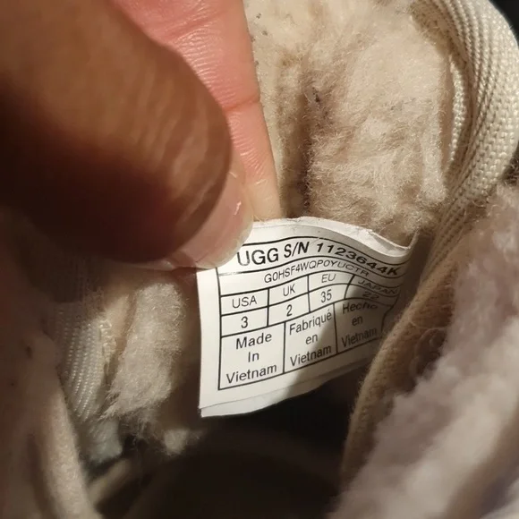 UGG Neumel Mashup Kids Boot sz 3 - Picture 11 of 12